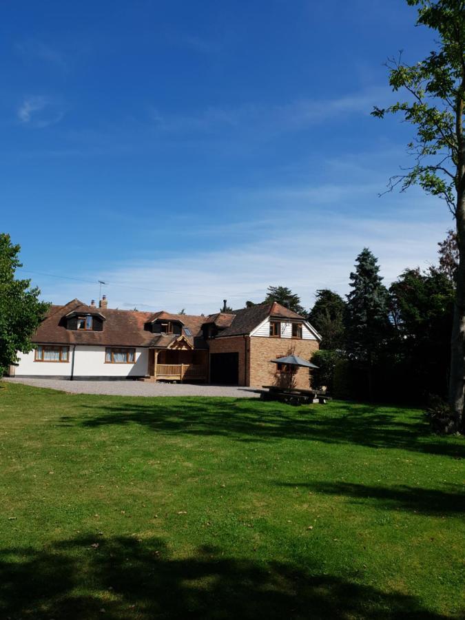 צ'יצ'סטר Mulberry Cottage Near Goodwood מראה חיצוני תמונה