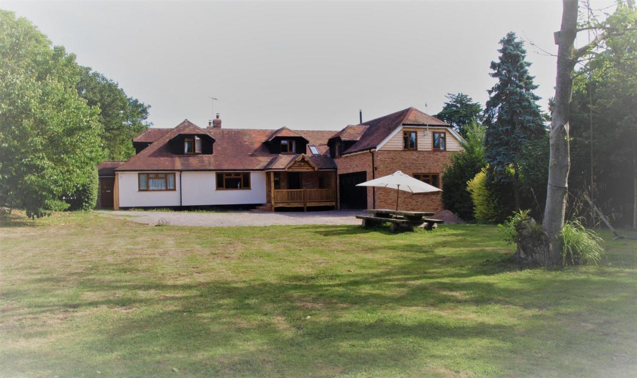 צ'יצ'סטר Mulberry Cottage Near Goodwood מראה חיצוני תמונה